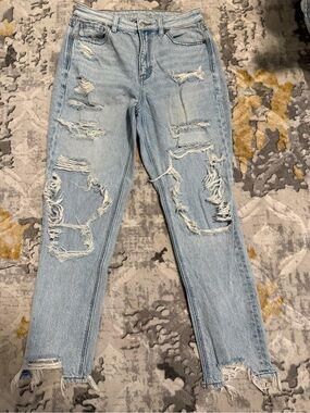 American Eagle Outfitters Light Blue Distressed Boyfriend Jeans